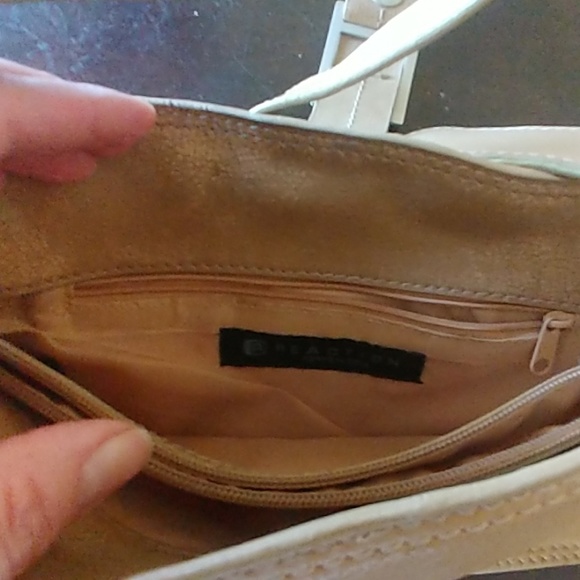 Kenneth Cole reaction tan leather purse - Picture 3 of 7